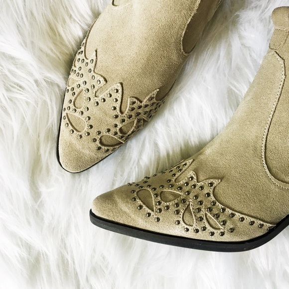 AMUSE SOCIETY X MATISSE BACKSTAGE SUEDE BOOTIES - Picture 1 of 8